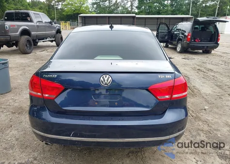 2014 Volkswagen Passat 2.0L Tdi Sel Premium z USA, uszkodzony, nr VIN 1VWCN7A36EC046791
